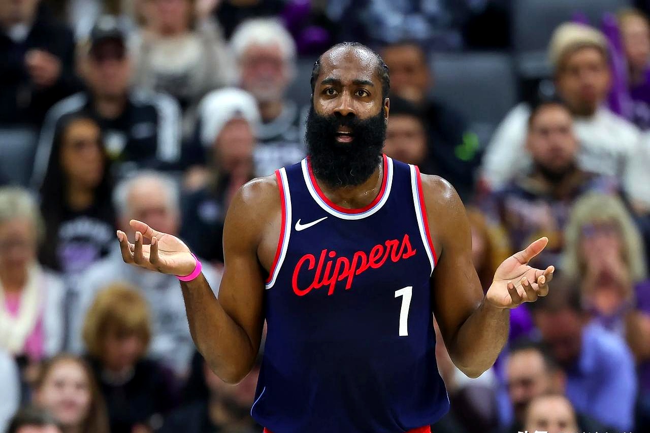 新疆队力克步行者,哈登带队取胜 新疆队力克步行者,哈登带队取胜