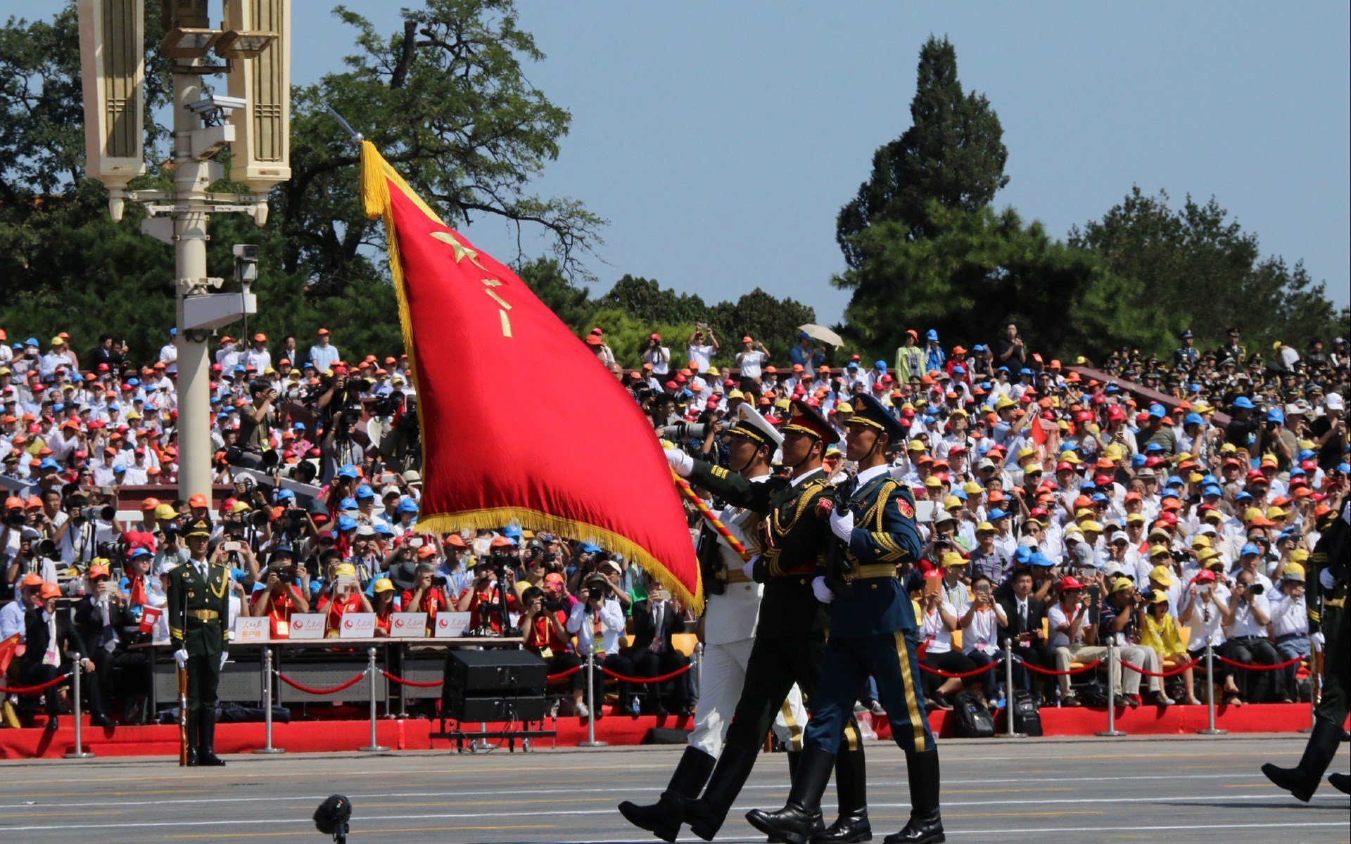 当篮球巨星踏上世界杯草皮，班凯罗用一场跨界奇迹定义2026足球之夜